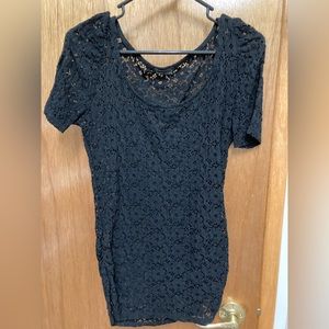 Women’s black short sleeve blouse